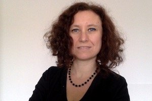 L'adolescenza e i cambiamenti di questa fase evolutiva adolescenza e i cambiamenti di questa fase Chiara Giovanelli psicologa