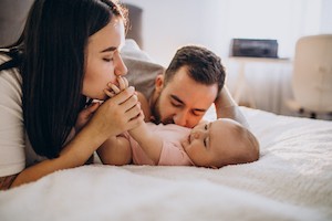 Congedo parentale 2022 e congedo di paternità, in vigore dal 13 agosto