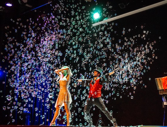Dreaming bubbles Dreaming bubbles Dreaming bubbles
