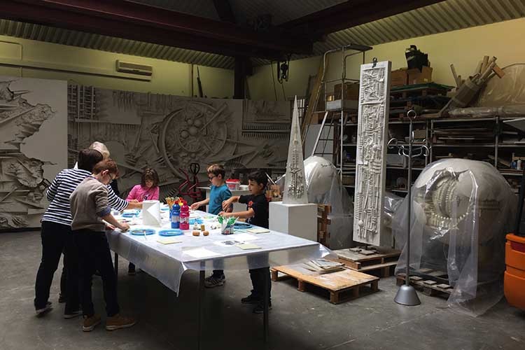 laboratorio-stampa-a-rilievo-bambini-fondazione-arnaldo-pomodoro