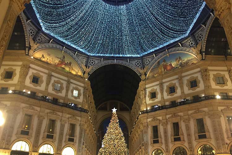 Albero Di Natale Swarovski Milano 2019.Natale A Milano Con I Bambini 2019 Mamme A Milano